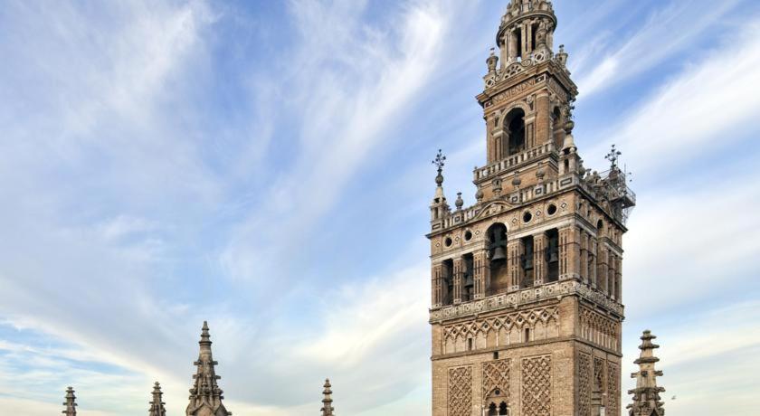 Casa Palacio El Condestable De Sevilla Exterior foto